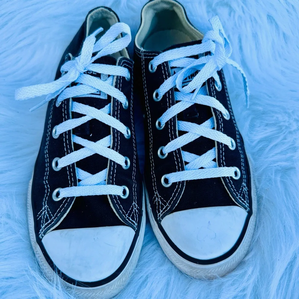 Kid’s Low Top Converse Chuck Taylor Szie 2.5